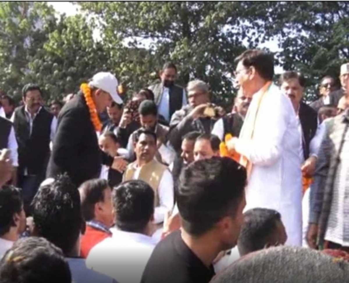 प्रीतम सिंह ने दिखाया दम, कूच में कांग्रेस के ज्यादातर विधायक पहुंचे